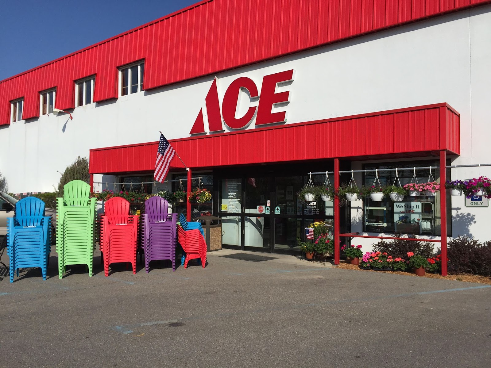 Ace Hardware & Sports — photo