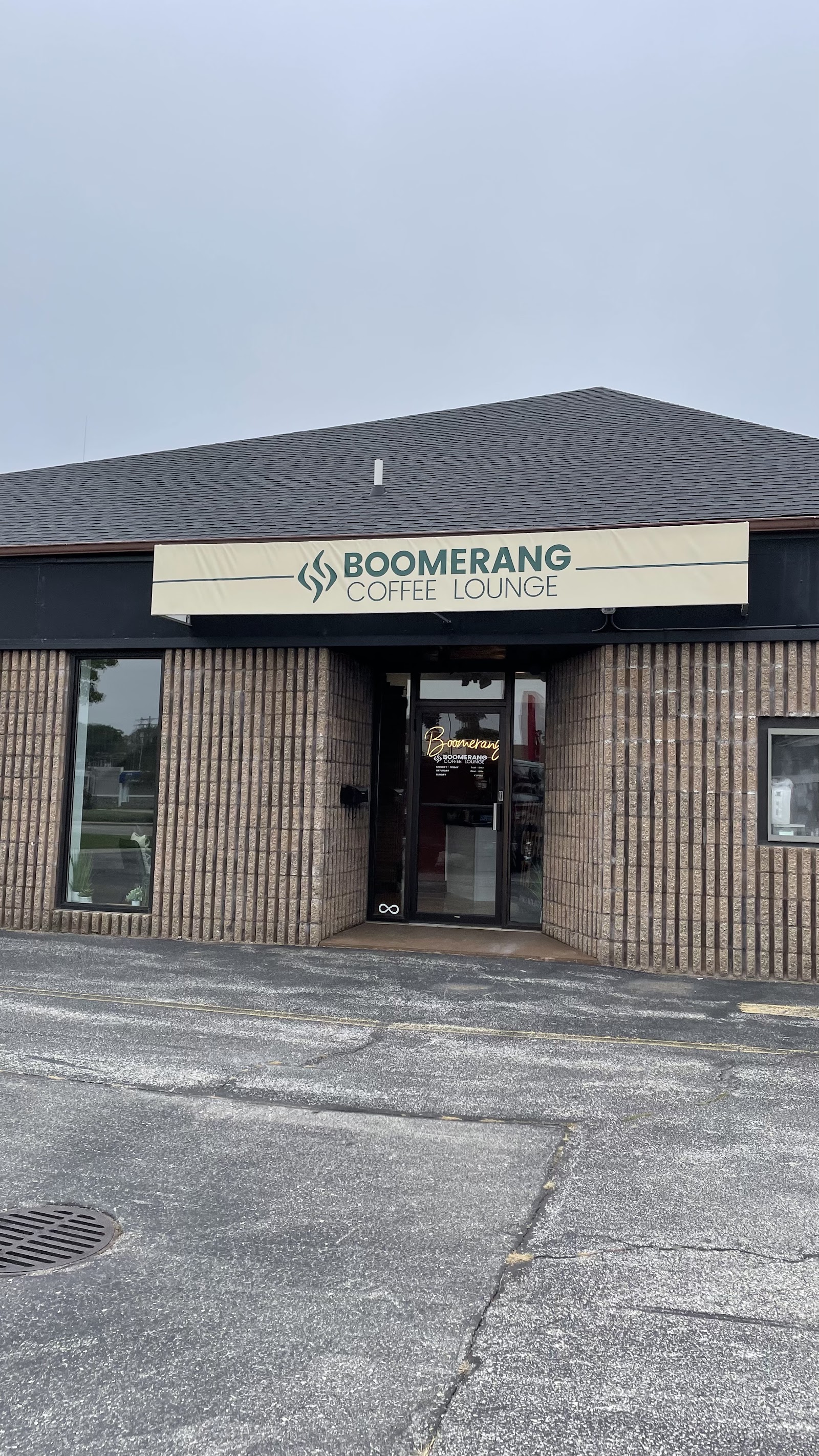 Boomerang Coffee Lounge in Midland
