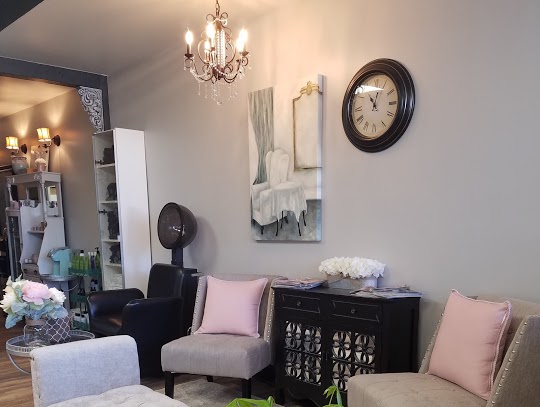 Divine Beauty Studio in Midland