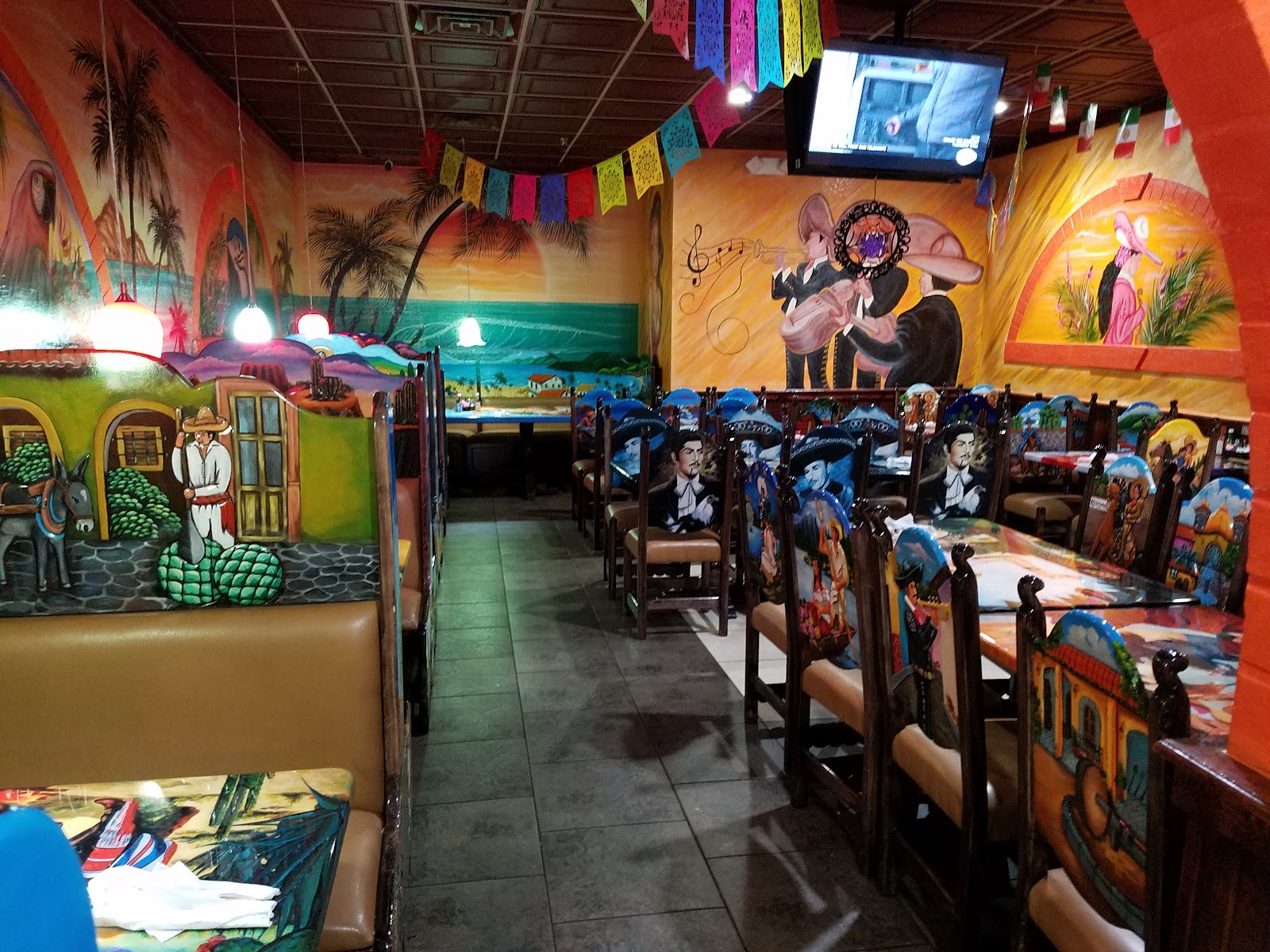 Entre Amigos Restaurant in Midland