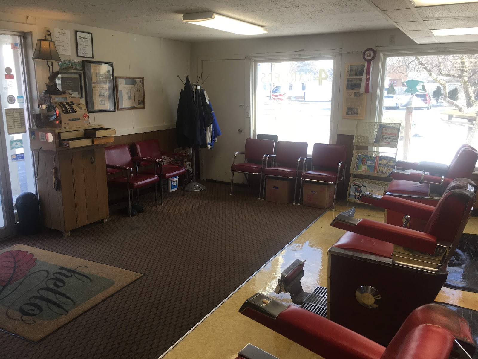 Irish’s Barber Shop — photo