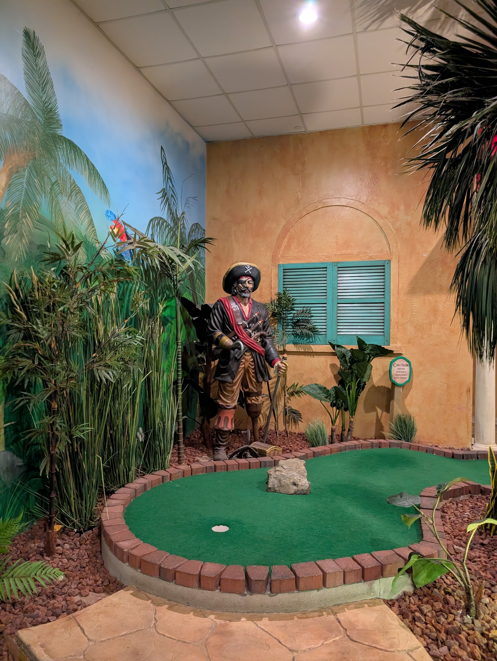 Lost Pirates Adventure Golf — photo