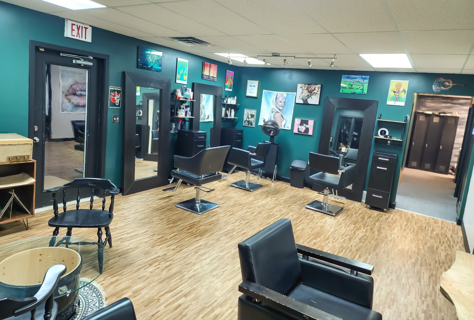 Rebellious Roots Artistry Salon in Midland