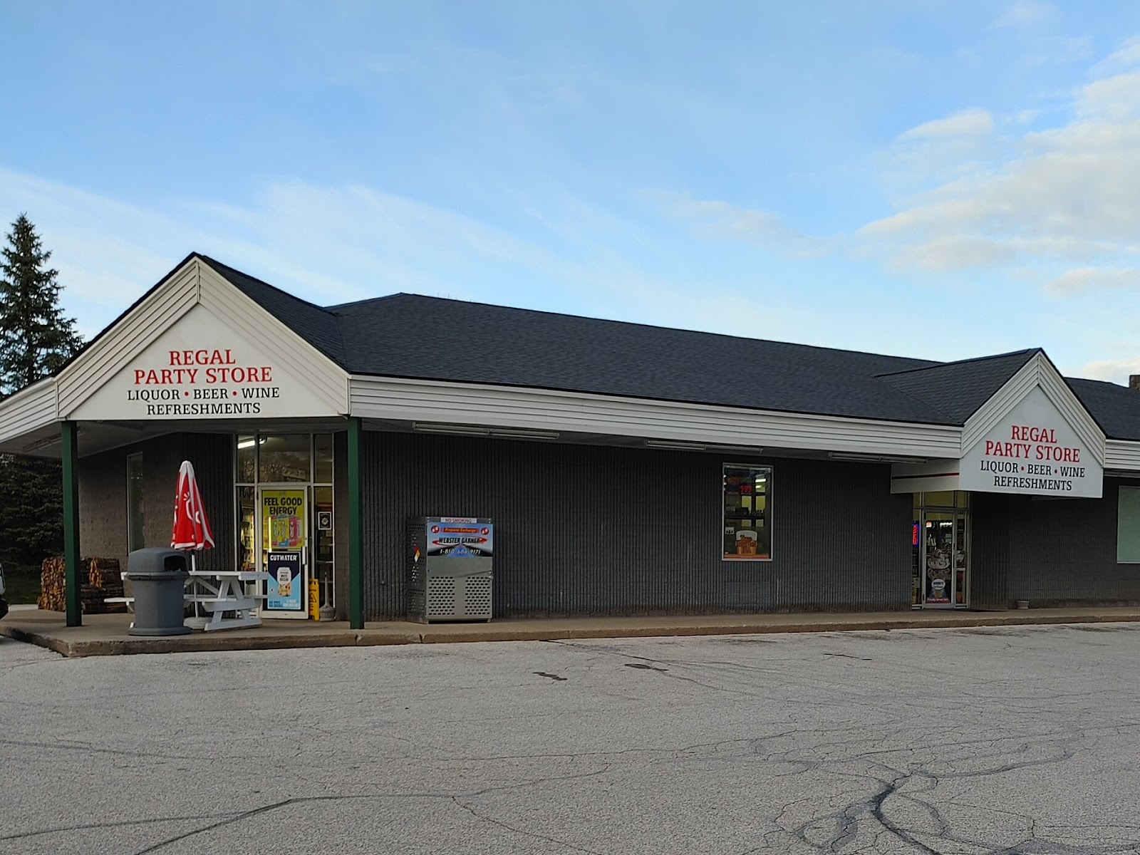 Regal Party Store — photo