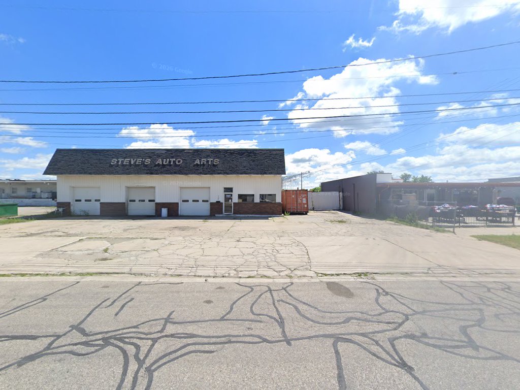 Steve's Auto Parts — photo