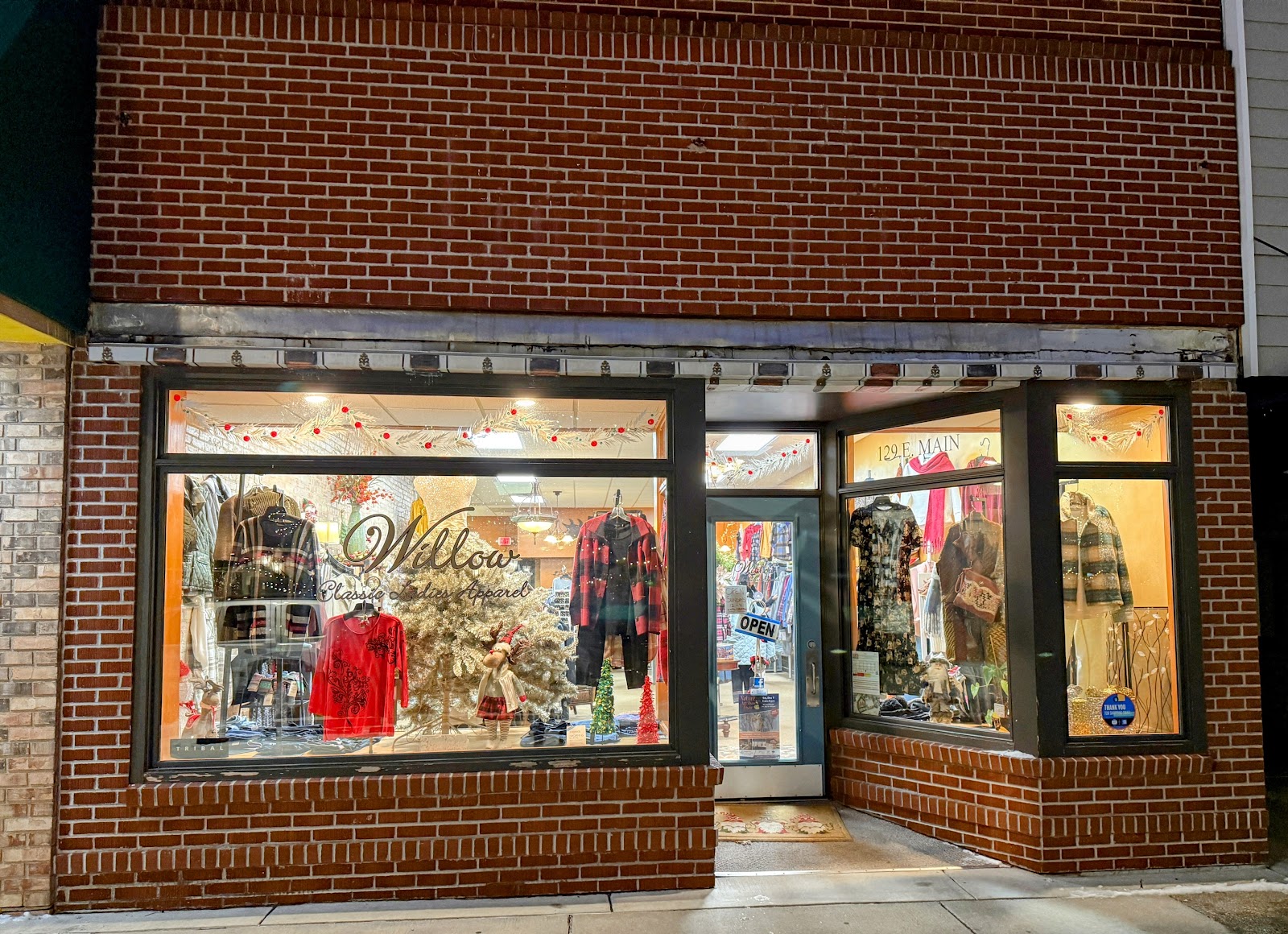 Willow Classic Ladies Apparel — photo